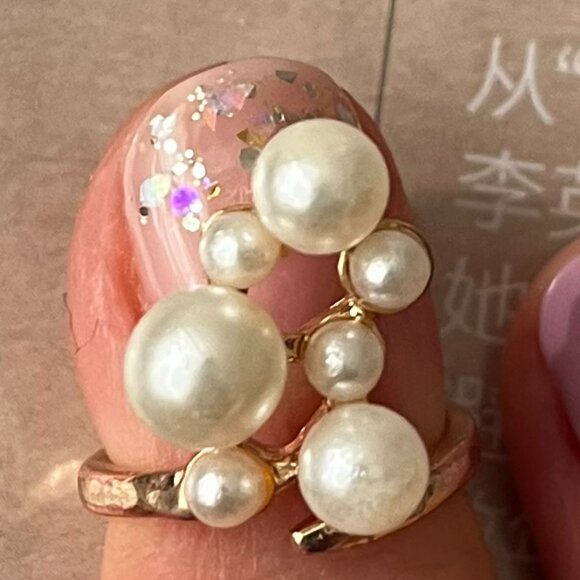 One-of-a-kind Adjustable Pearl Nail Ring - Picture 9 of 10